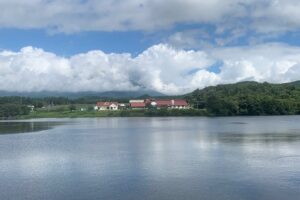 滝沢市鬼越「ウォーターフロントの岩手山を望む家」の画像